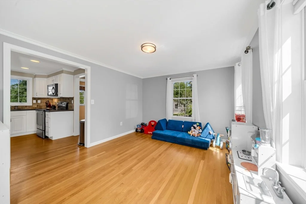 Photo of 104 Kimball Rd