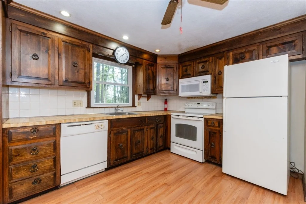 Photo of 49 Benton Circle