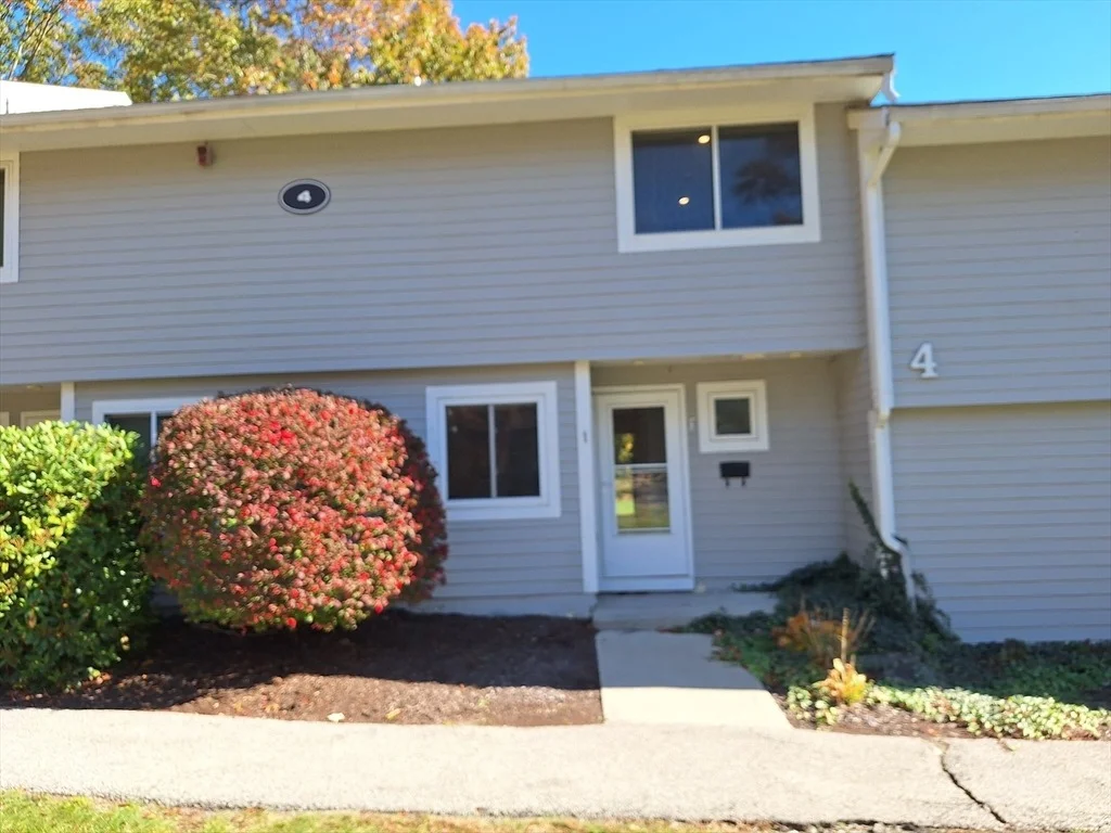 Photo of Unit F at 4 Beals Cove Rd