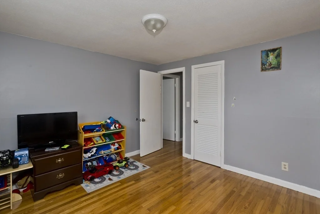 Photo of 89 Carol Ann St