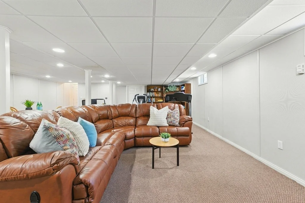 Photo of 8 Eisenhaure Lane