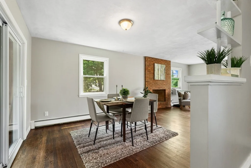 Photo of 304 Lowell St