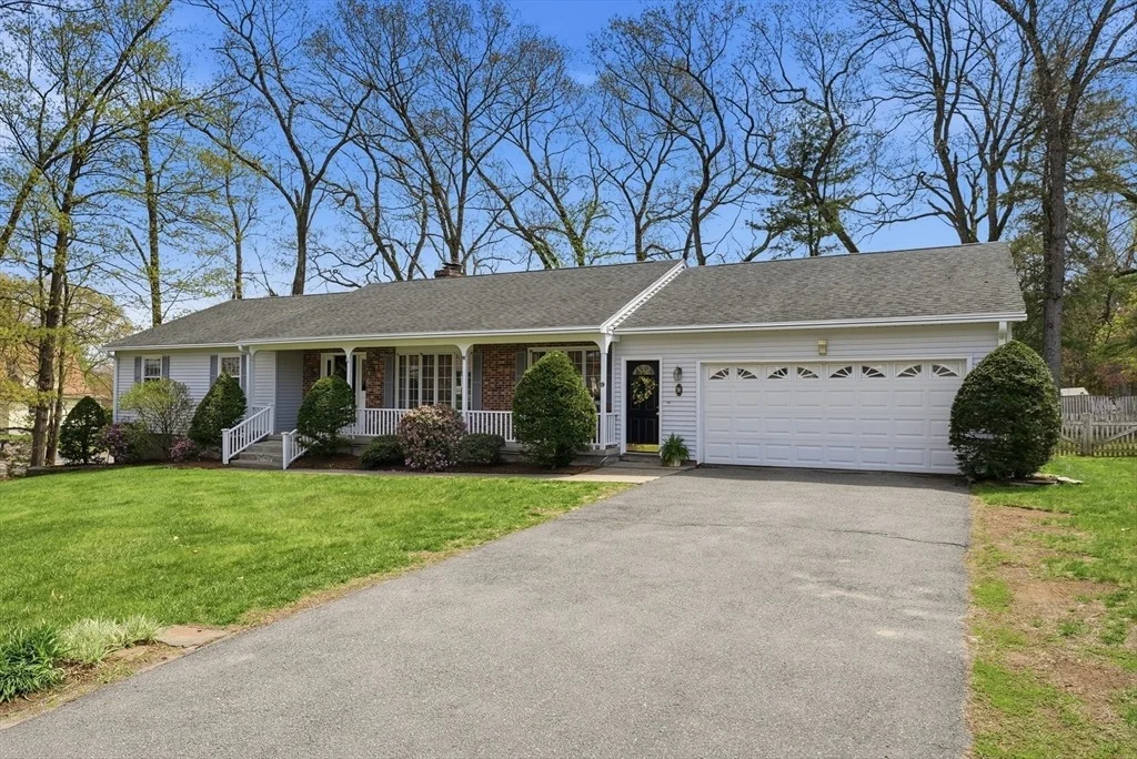 Photo of 9 Jennifer Dr
