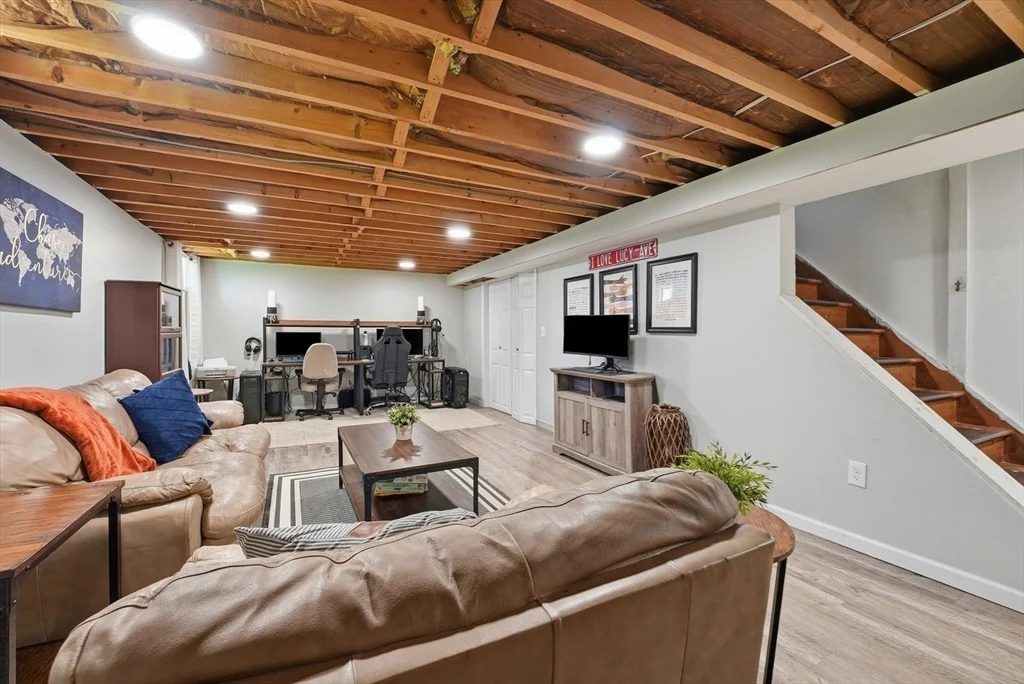 Photo of 35 Beaumont Ave