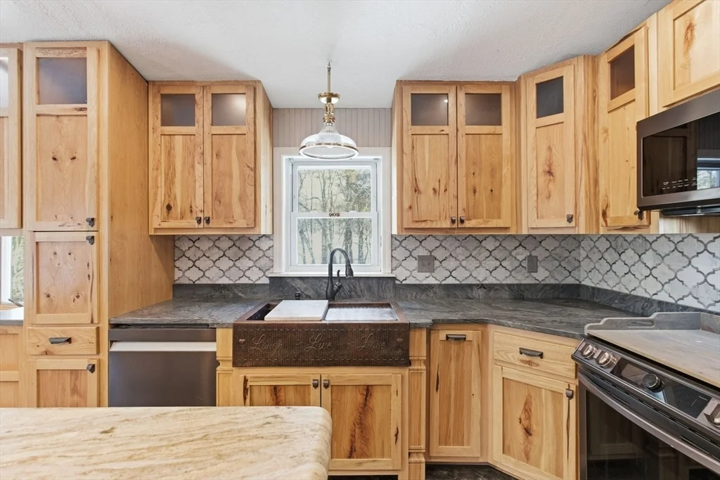 Photo of 235 Crouch Rd