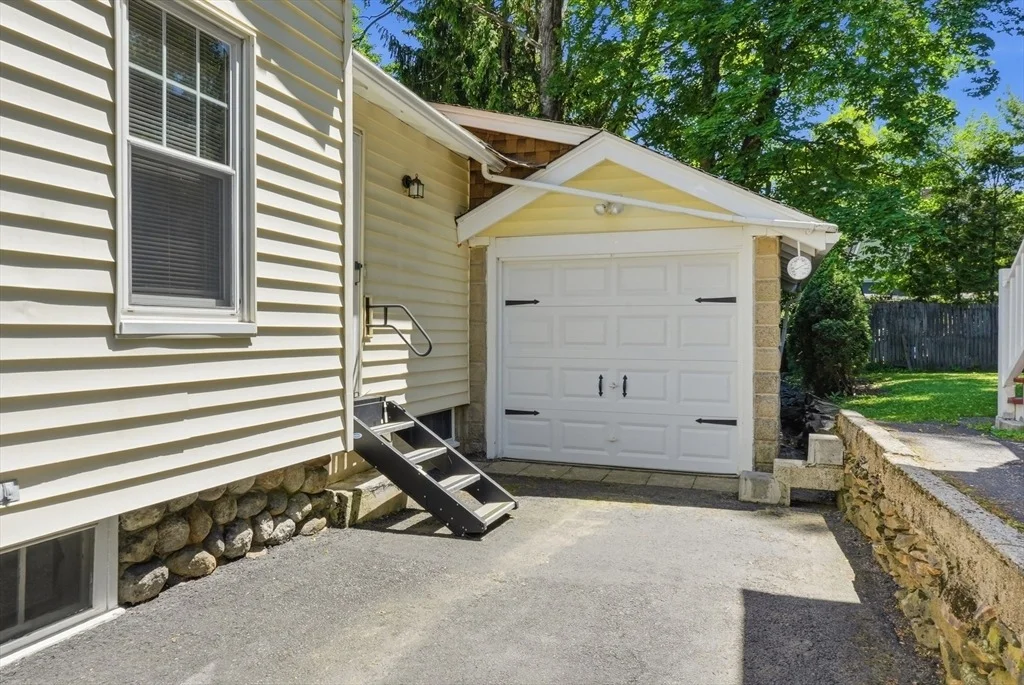 Photo of 17 Tallawanda Drive