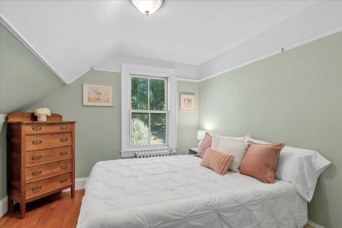 Photo of 87 Rockland Place
