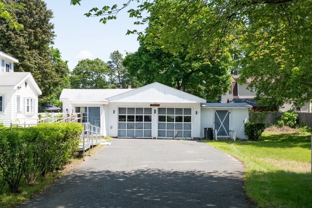 Photo of 20 Forest Ave