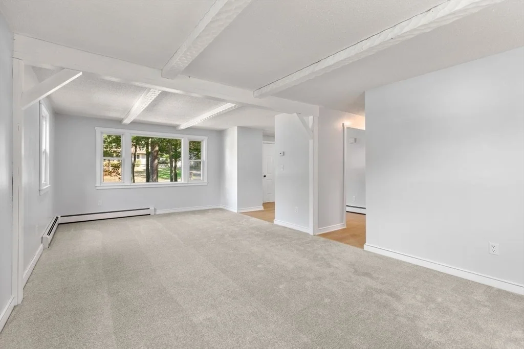 Photo of 28 Colonial Way