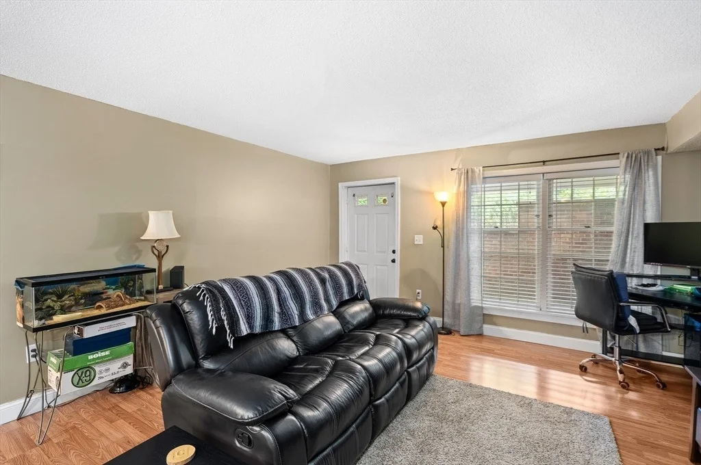 Photo of Unit 80 at 80 Williamsburg Dr