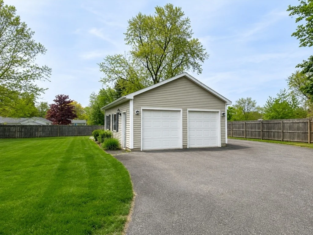 Photo of 849 Amostown Road