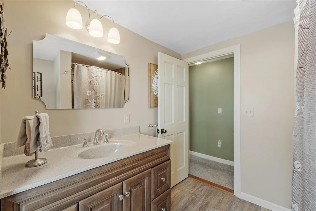 Photo of 93 Benjamin St