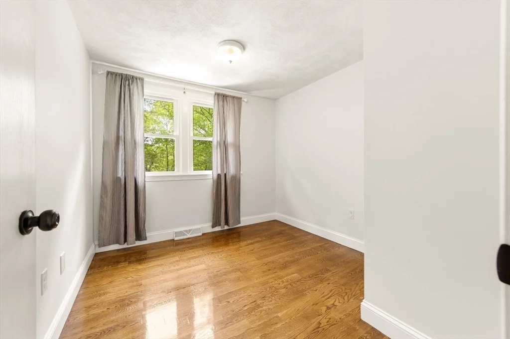 Photo of 59 Riverview Blvd