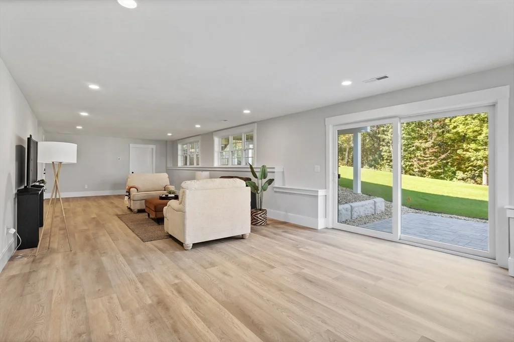 Photo of 236 Bolton Rd