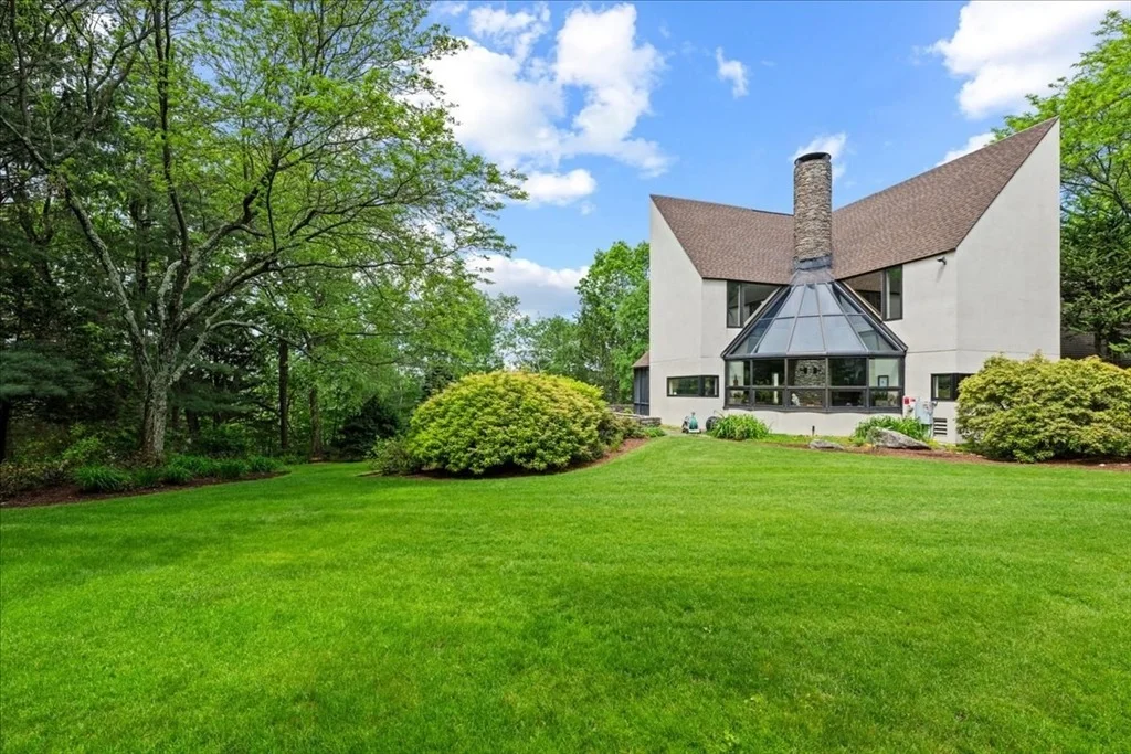 Photo of 45 Hickory Dr