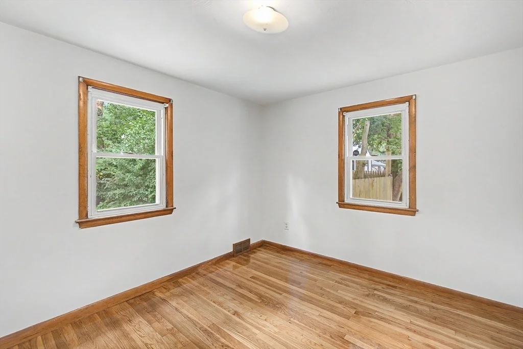 Photo of 9 Moss Rd
