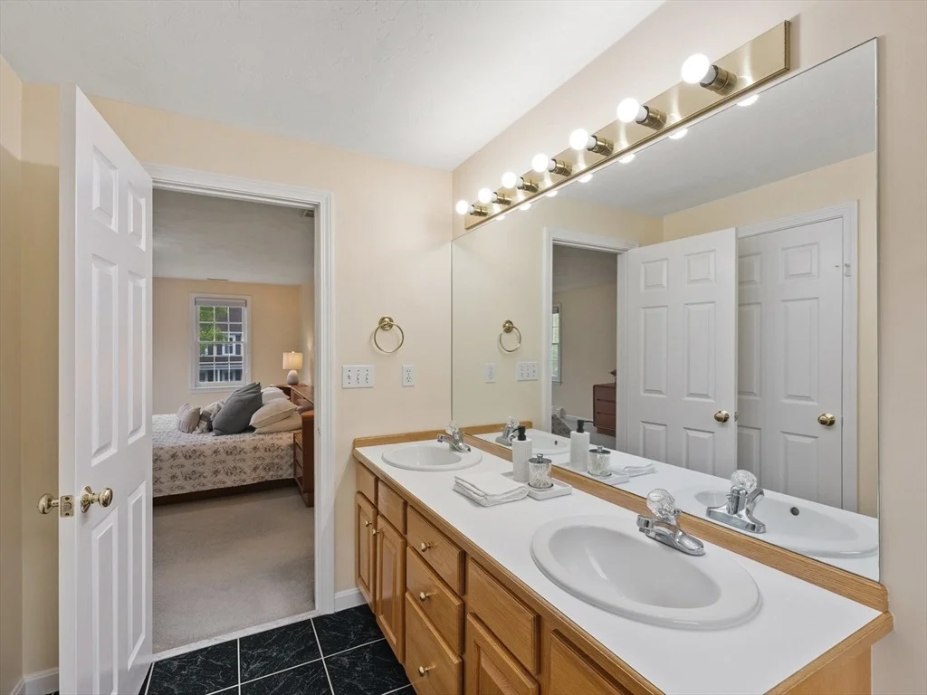 Photo of 48 Lexington Drive