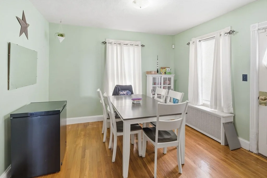 Photo of 83 4th Ave