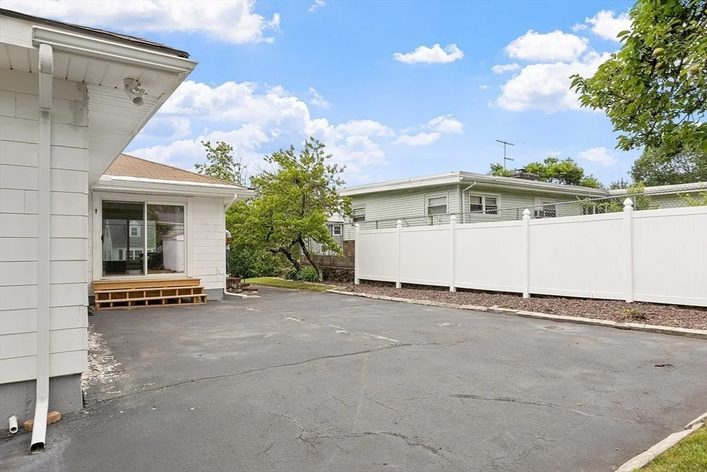 Photo of 33 Durso Ave.
