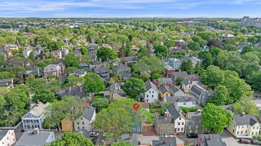 Photo of 15 River St
