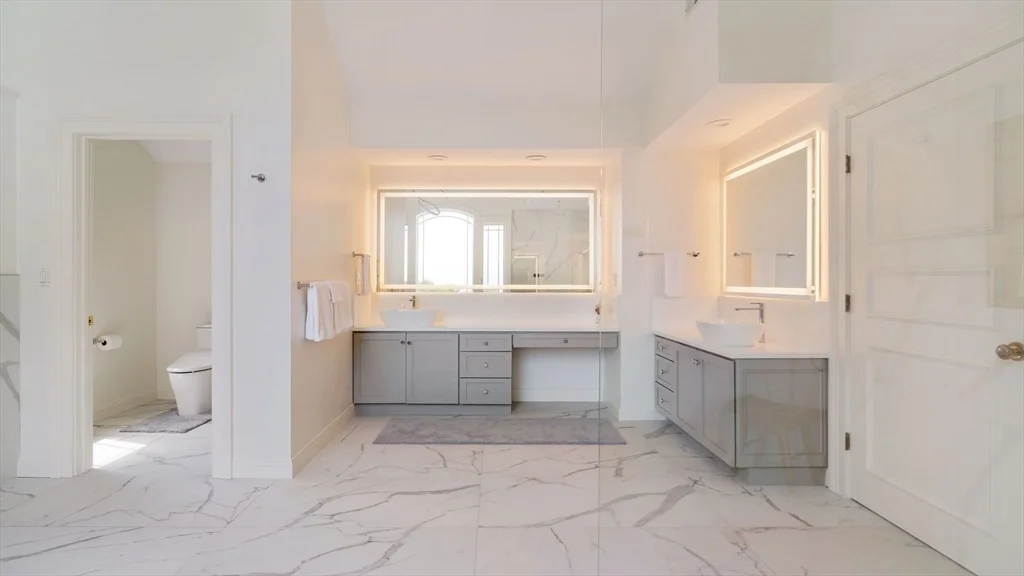 Photo of 100 Westcliff Rd