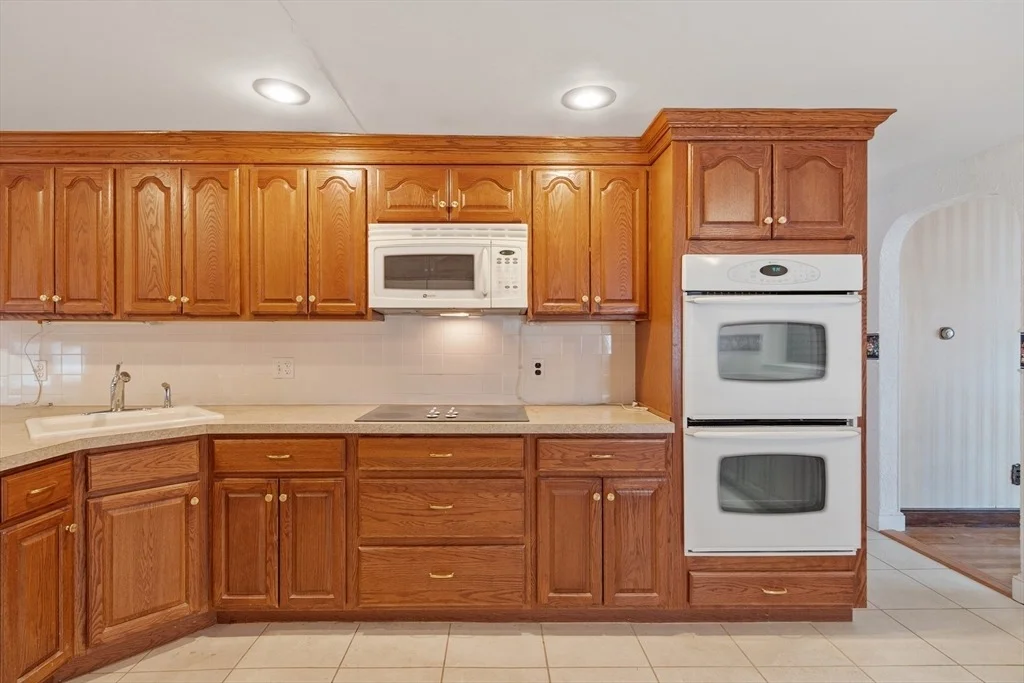 Photo of 32 Abbott Ave