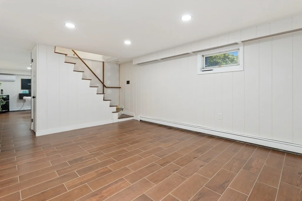 Photo of 29 Clinton Ave