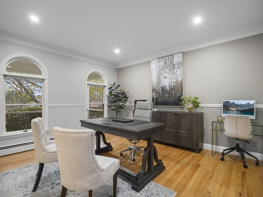 Photo of 10 Alfred Dr