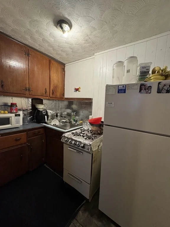Photo of 84 Everett St
