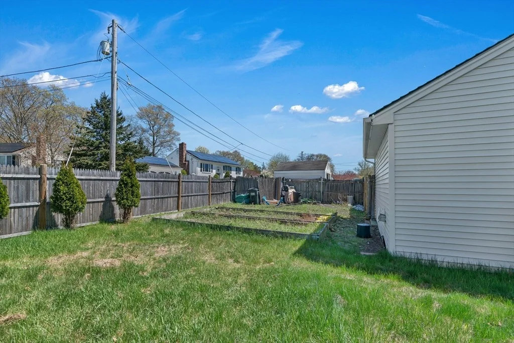 Photo of 8 Park Cir