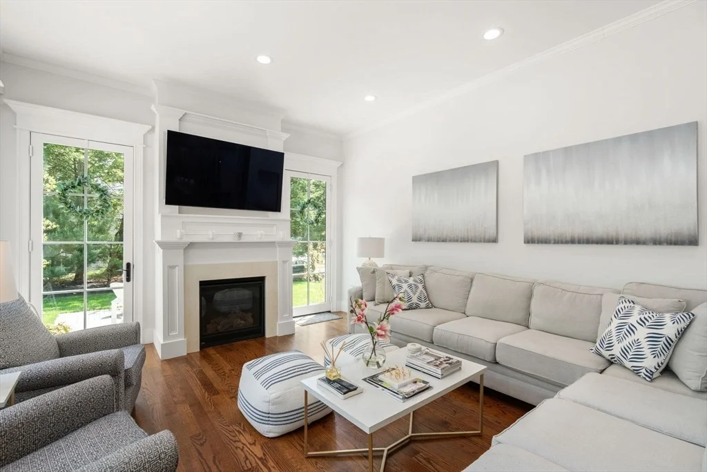 Photo of 33 Hickory Rd