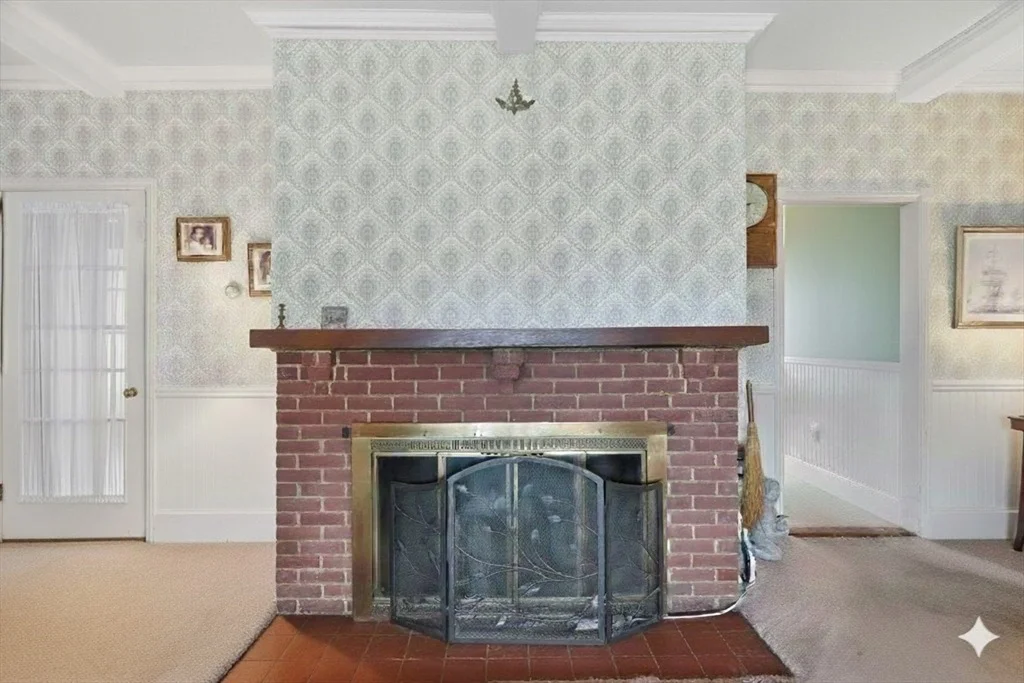 Photo of 4 Beach Ave