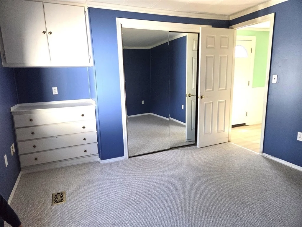 Photo of 84 Tavitian Blvd