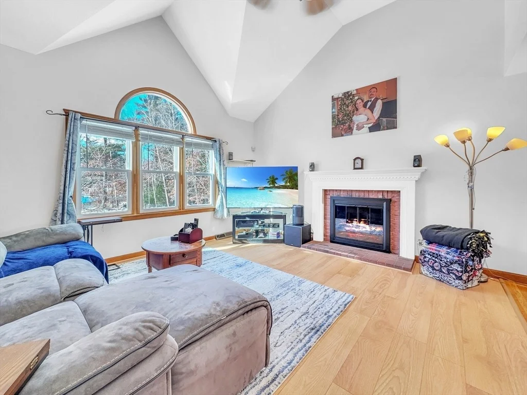 Photo of 5 Richfield Cir
