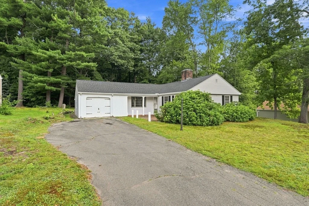 Photo of 92 Oak Hollow Rd