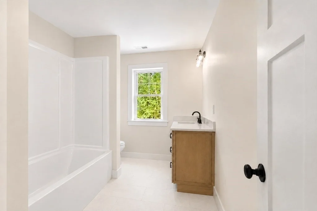 Photo of 15 Unkety Brook Way