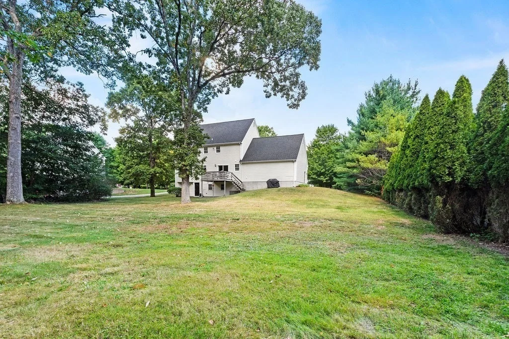 Photo of 15 River Edge Rd