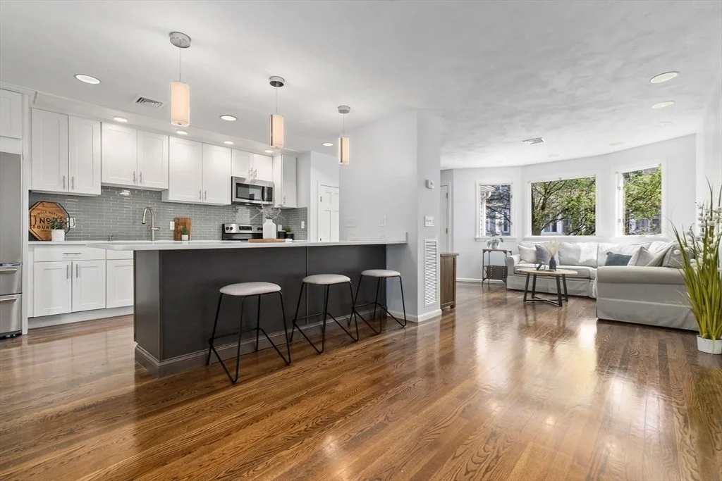 Photo of 194 Springvale Ave