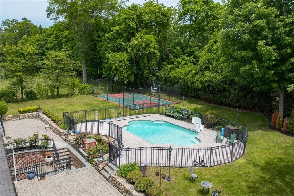 Photo of 60 Whittier Rd