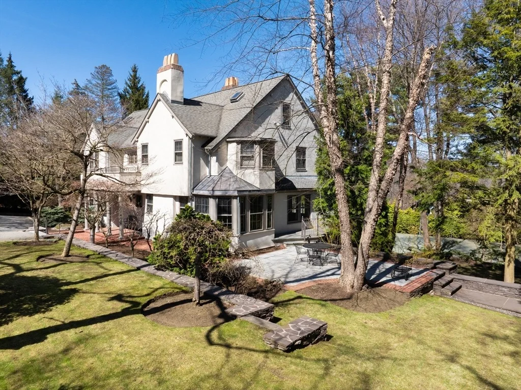 Photo of 40 Heath Hill