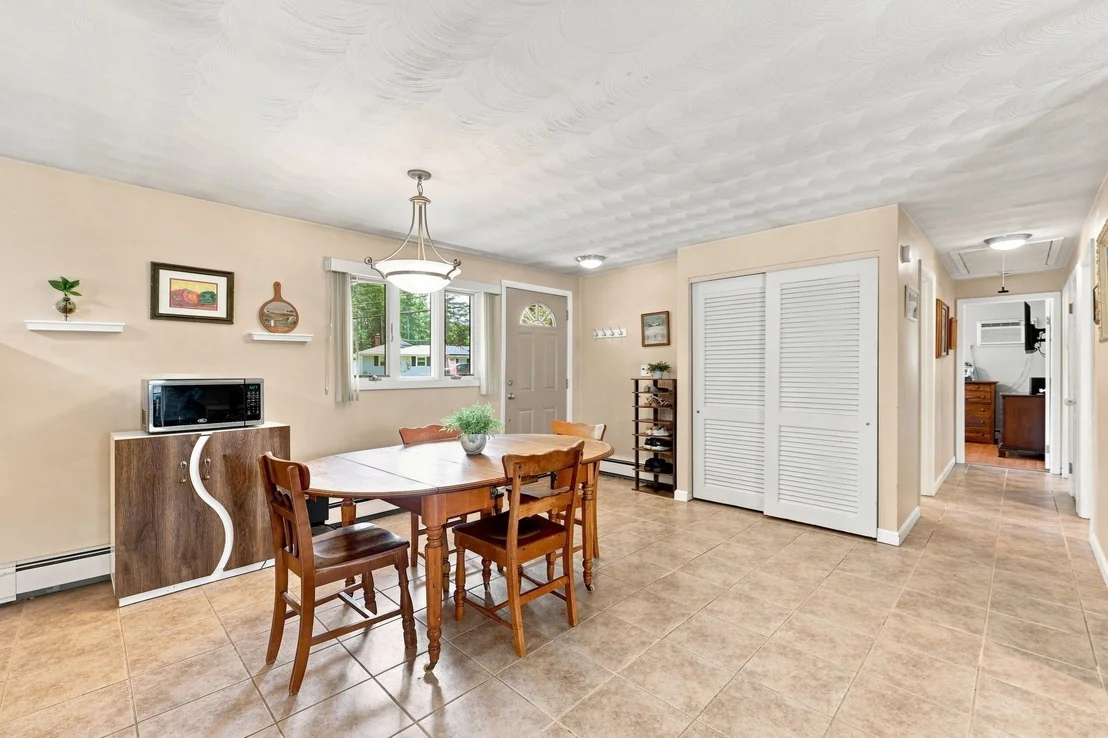 Photo of 188 Baldwin Ave