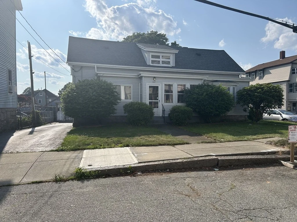 Photo of 121 Kellogg St