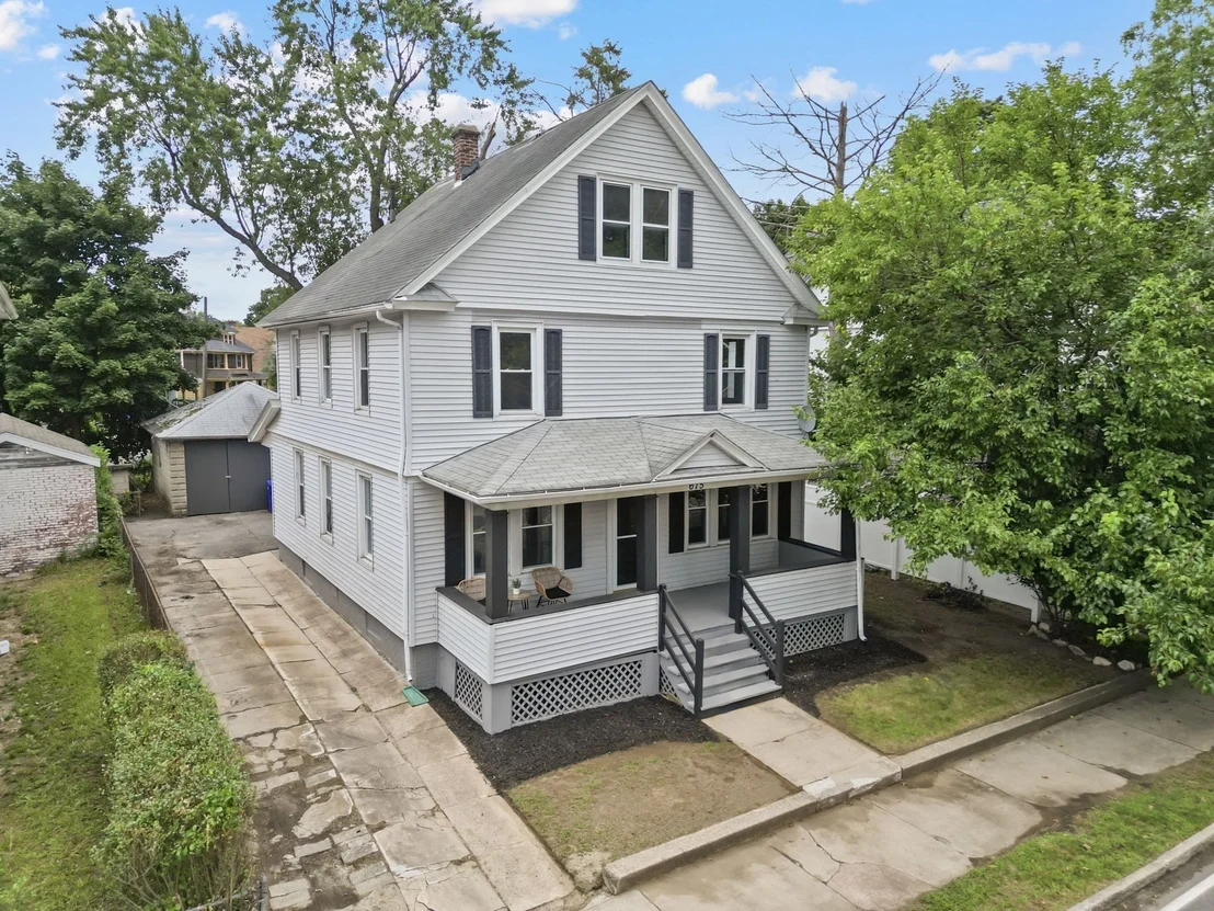 Photo of 615 White St