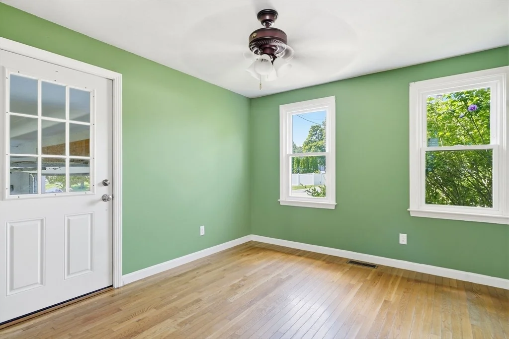 Photo of 7 Sheldon St
