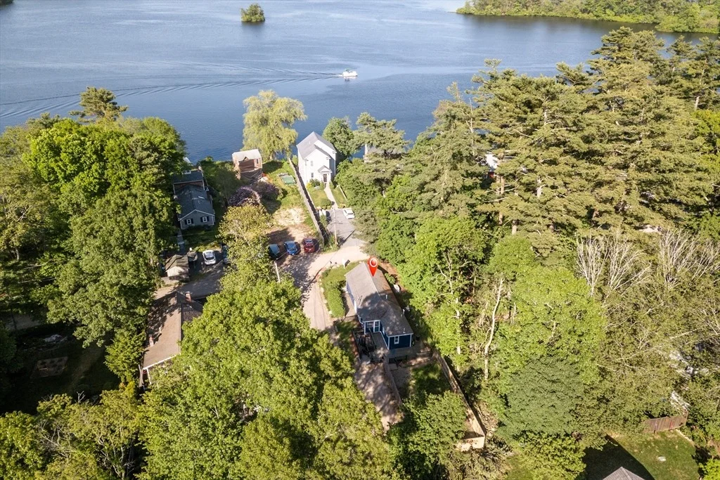 Photo of 254 Lakeside Road