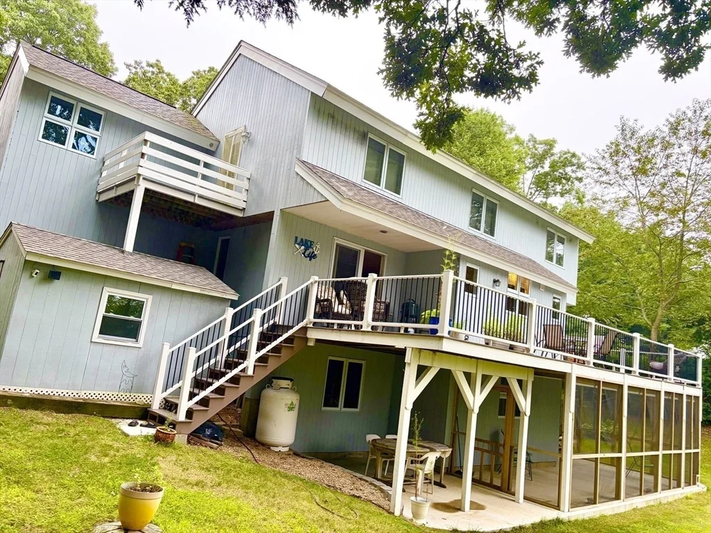 Photo of 11 Cove Dr