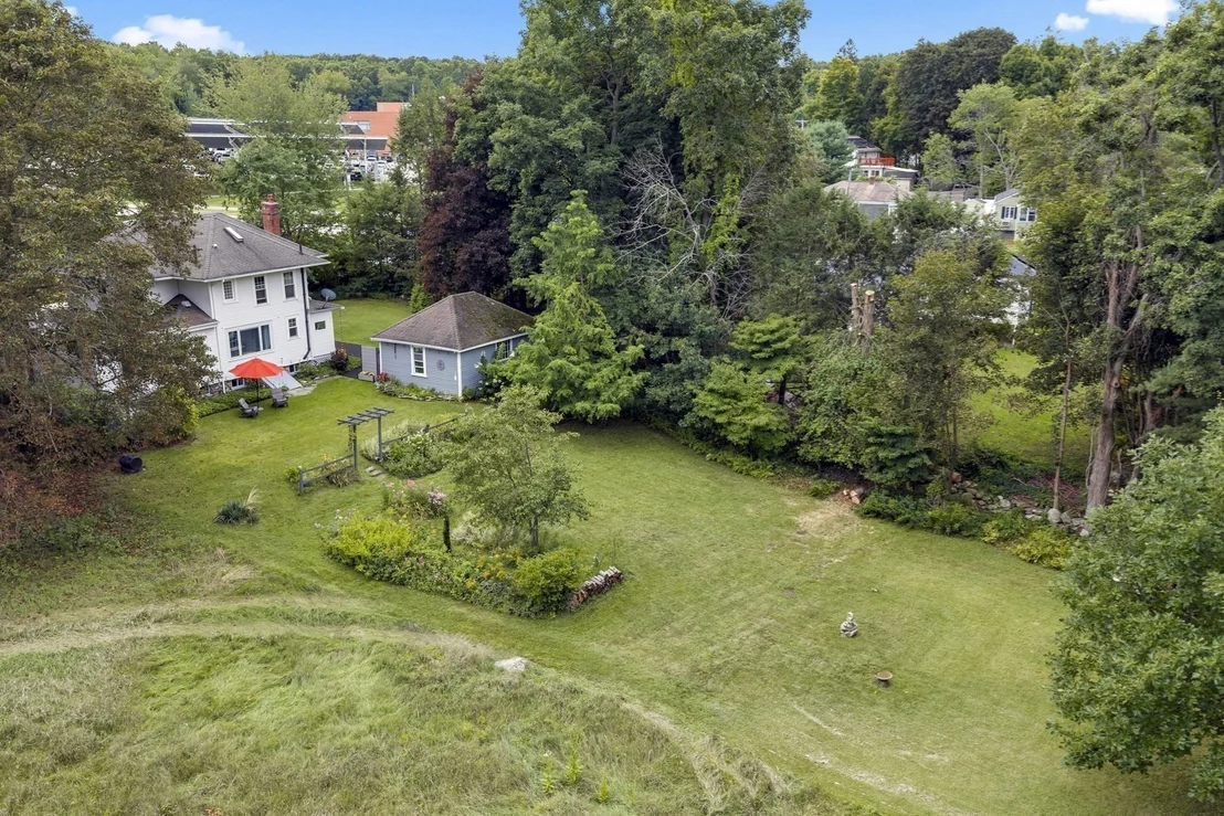 Photo of 26 Nelson Pl