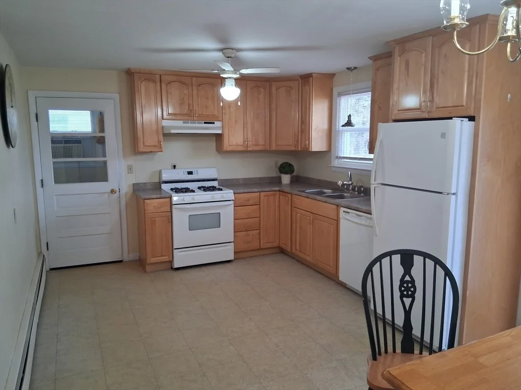 Photo of 43 Robin Rd