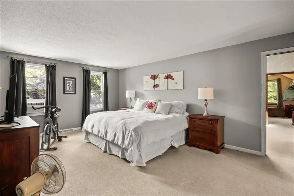 Photo of 9 Fort Apache Dr