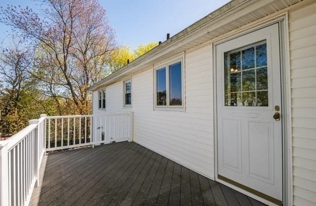 Photo of 6 Barnes Ave